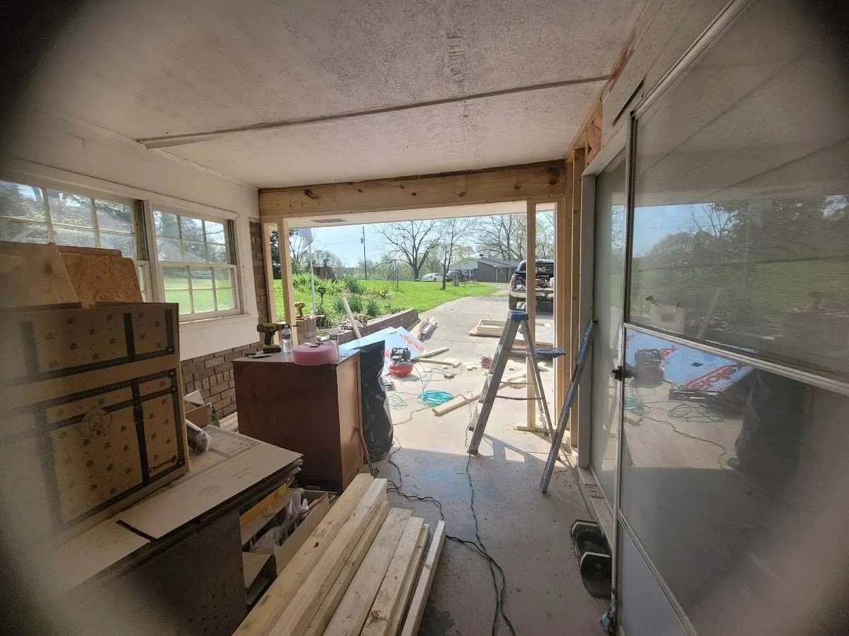 Air movers and dehumidifier for Drying & Dehumidification in Tiverton